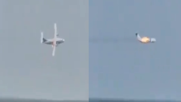 प्लेन में दो टेस्ट पायलट और एक इंजीनियर प्लेन में दो टेस्ट पायलट और एक इंजीनियर