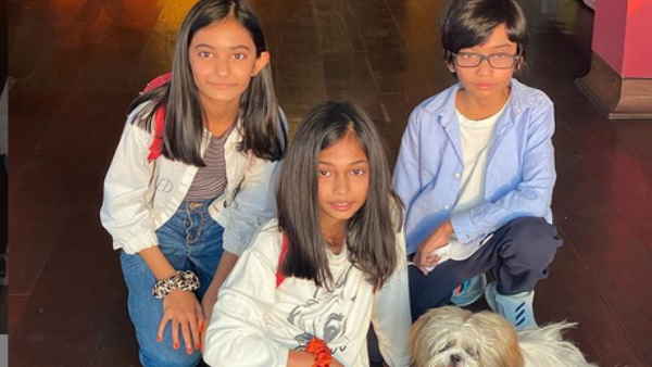 फ़राह के तीनों बच्चे ट्रिप्लेट हैं 