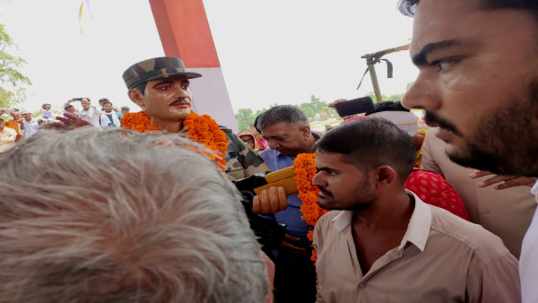 शहीद भगवान के समान- प्रेमसिंह बाजौर शहीद भगवान के समान- प्रेमसिंह बाजौर