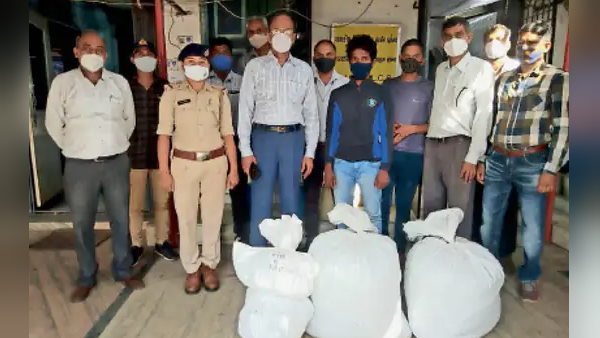 57 kg of Ganja recovered During the search of Puri-Ahmedabad Express train, by the team of Railway SOG and NDPS 57 kg of Ganja recovered During the search of Puri-Ahmedabad Express train, by the team of Railway SOG and NDPS