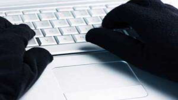 शक होने पर कॉलेज प्रशासन ने दर्ज कराई शिकायत