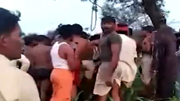  पोस्टमार्टम के बाद शव परिजनों को सौंपा