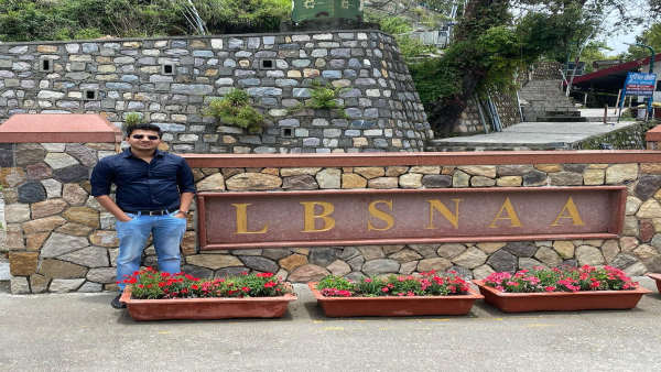  चौथे प्रयास में बने आईएएस