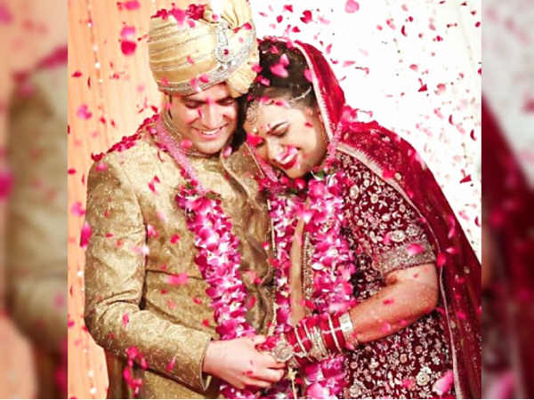 सोशल मीडिया पर अनफॉलो