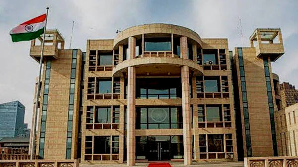  काबुल एयरबेस पर खड़े थे दो विमान