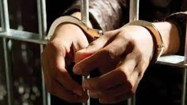 तीन महीने तक स्टीफन की कोई खबर नहीं तीन महीने तक स्टीफन की कोई खबर नहीं