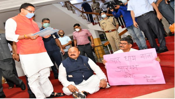 गुटबाजी नहीं सबके खास 