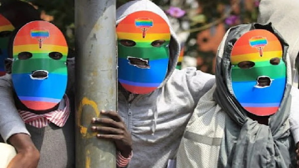 दोस्त और पिता ने की हत्या करने की कोशिश