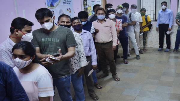 सुर्खियों में रहा नौकरी का इश्तिहार