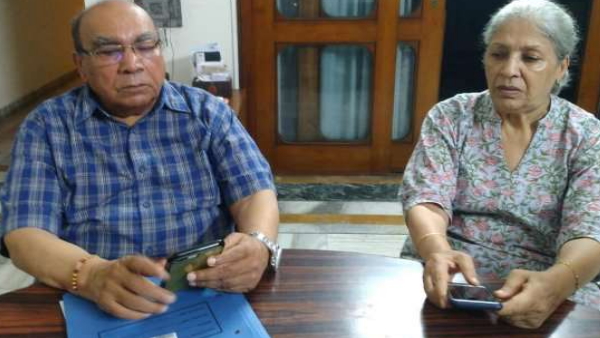 ताला तोड़ घर में घुसे चोर