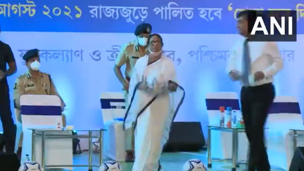 West Bengal CM Mamata Banerjee launches “Khela Hobe” program at Netaji Indoor Stadium,Kolkata West Bengal CM Mamata Banerjee launches “Khela Hobe” program at Netaji Indoor Stadium,Kolkata