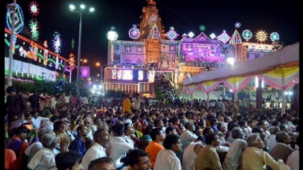 विद्वानों का मत- 5248 बरस पहले हुए अवतरित