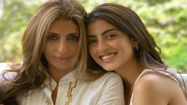 मां की जॉब पर किया कमेंट