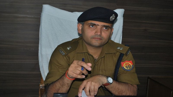 आरोपियों का साथ दे रही थी पुलिस