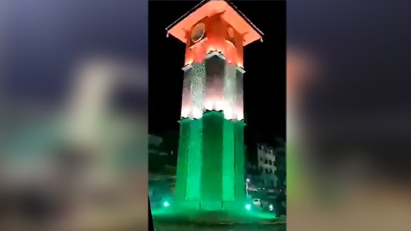 लाल चौक पर भी तिरंगा लाल चौक पर भी तिरंगा