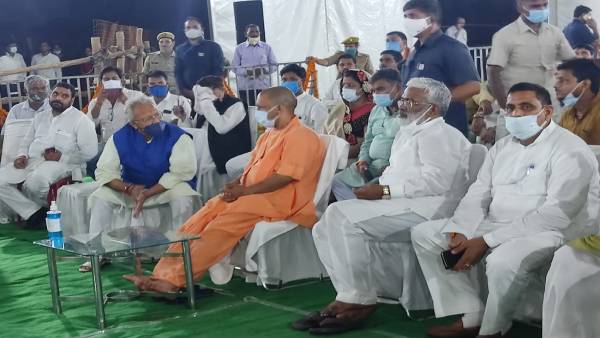 लक्ष्मीकांत वाजपेयी 