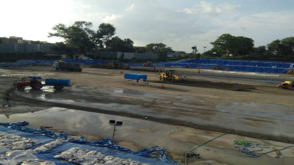 कोरोना की वजह से बाधित हुआ था काम 