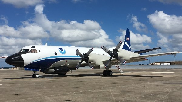 आई ऑफ हरिकेन से भरी उड़ान आई ऑफ हरिकेन से भरी उड़ान