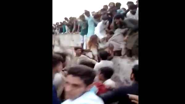 महिला के पैसे-जूलरी-फोन लूट लिए