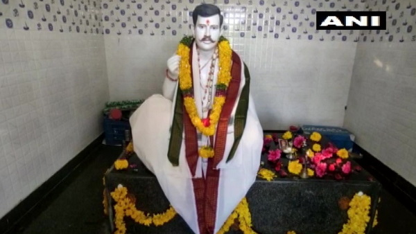 चार साल पहले हुई थी पति की मौत