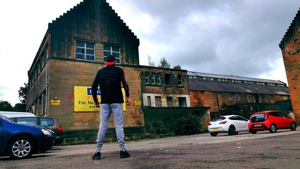 अजीब सी चीजें मिलीं अजीब सी चीजें मिलीं