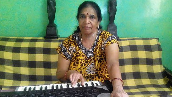 राज ठाकरे के पिता द्वारा लिखे गाने भी गाए