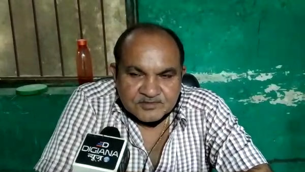 परिजनों को मिल रही बधाई परिजनों को मिल रही बधाई