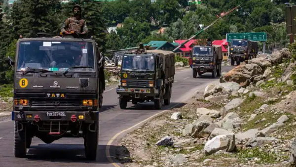 माउंट एवरेस्ट का दक्षिणी बेस कैंप से उंची है ये रोड