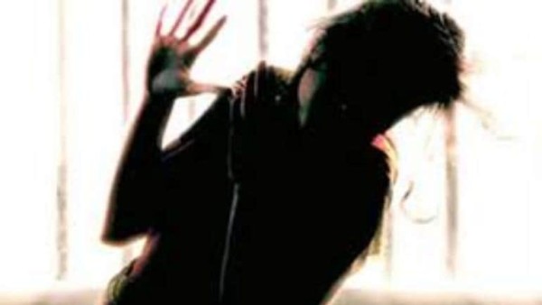 खुद को बिना कपड़ों के पाया