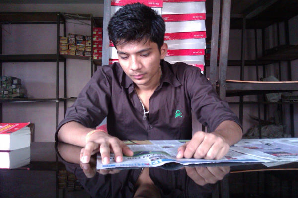  गुजरात के वापी गुरुकुल से भी पढ़ाई की