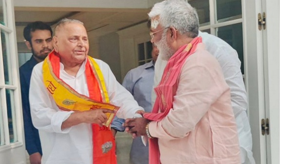 कौन हैं स्वतंत्र देव सिंह?