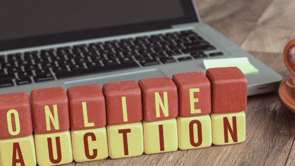 12 हजार गुना अधिक कीमत पर बिकी