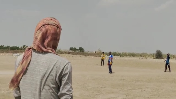 गांव जेसूराना में हो रही क्रिकेट प्रतियोगिता