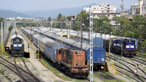 इन10 ट्रेनों का हुआ विस्तार