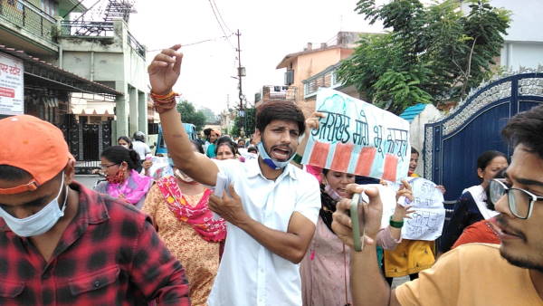 जनहितकारी भू कानून लाने का दावा, आयोग के गठन की ब