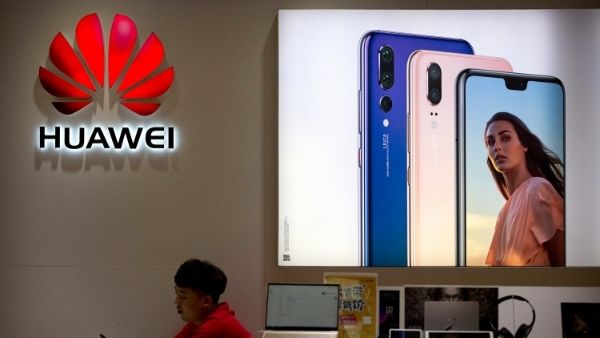 चीन की कंपनी पाकिस्तान की जासूसी