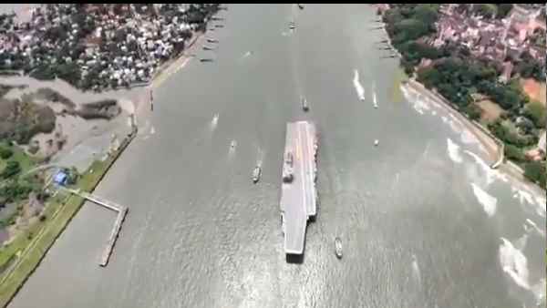 विक्रांत की टॉप स्पीड 28 समुद्री मील है विक्रांत की टॉप स्पीड 28 समुद्री मील है