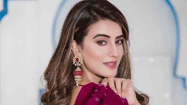  मूस जट्टाना के कमेंट पर अक्षरा सिंह फूट-फूट कर रो पड़ी थी 