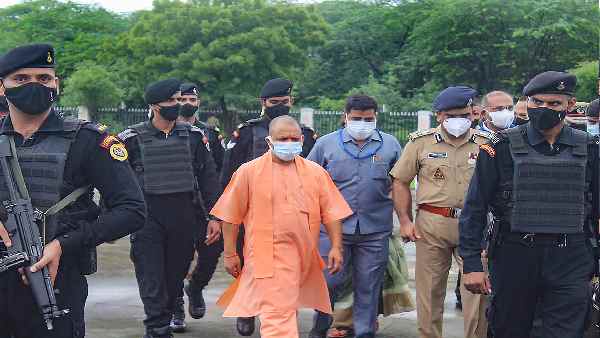 योगी आदित्यनाथ ने तब क्या प्रतिक्रिया दी थी ?