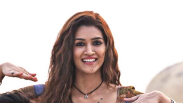 कई फिल्में हैं कृति के पास कई फिल्में हैं कृति के पास