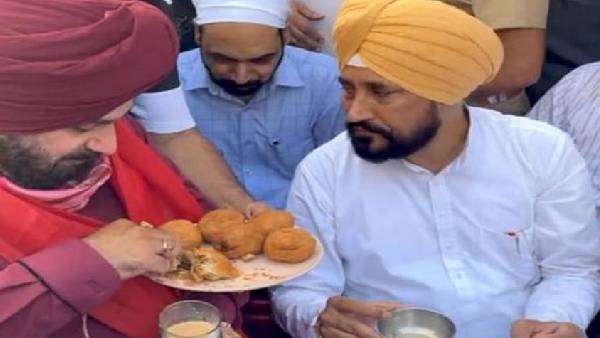 चाय की चुस्की और कचौरी का ज़ायका