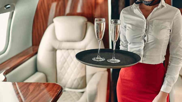 फुटबॉलर ने बनाया शारीरिक संबंध