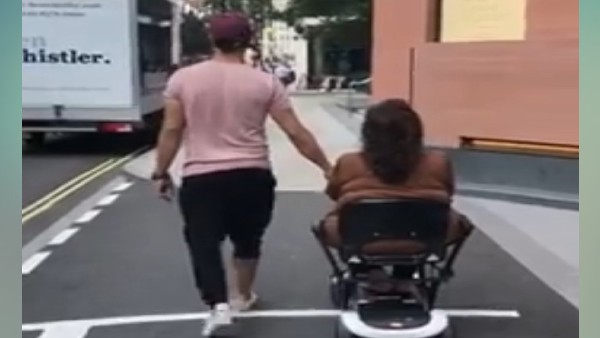 मां की वीडियो शेयर कर कही थी ये बात