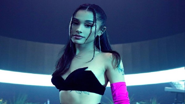 घर पर चाकू लेकर पहुंचा आरोपी घर पर चाकू लेकर पहुंचा आरोपी