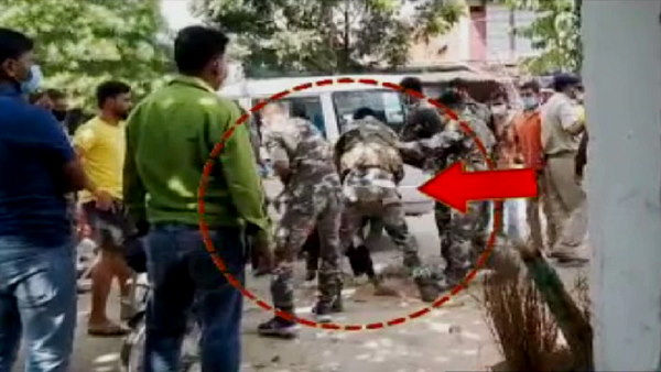 5 जनों ने सेना के जवान को पीटा
