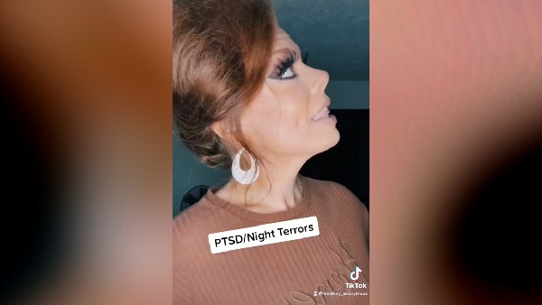 PTSD का हो रहीं शिकार