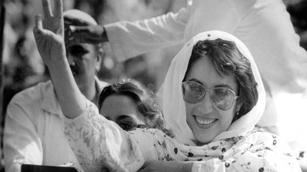 बेनजीर के फिर जीतने की थी संभावना