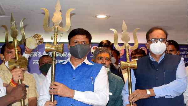 यूपी के 80% ब्राह्मण हमारे साथ- बीएसपी यूपी के 80% ब्राह्मण हमारे साथ- बीएसपी