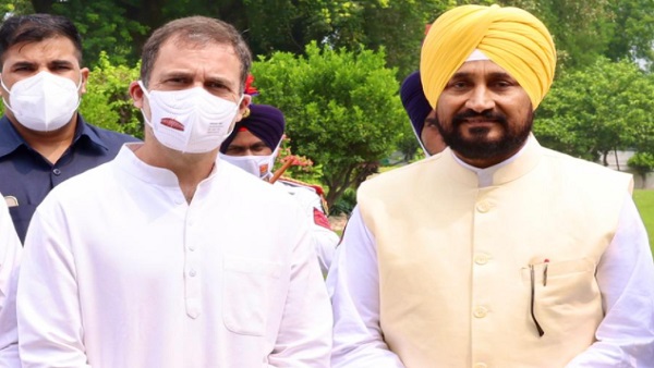 पत्नी के नाम पर 1.5 करोड़ रुपए का घर