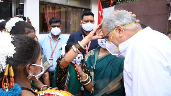 Big announcement by CM Bhupesh Baghel for women on Teeja Pora Tihar Big announcement by CM Bhupesh Baghel for women on Teeja Pora Tihar